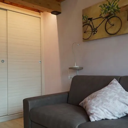 Villa Giuseppe Bernabei Guest House-3